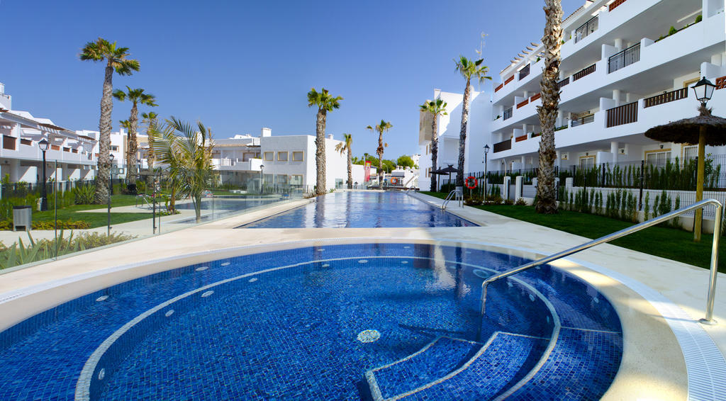Residencial Linnea Sol By Mar Holidays Orihuela Ruang foto